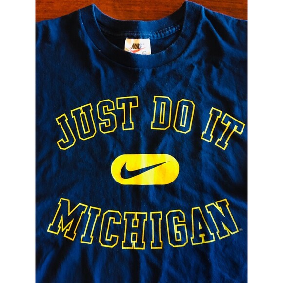Vintage 90's University of Michigan Nike Just Do It Center Swoosh T  Shirt - L - Picture 1 of 7